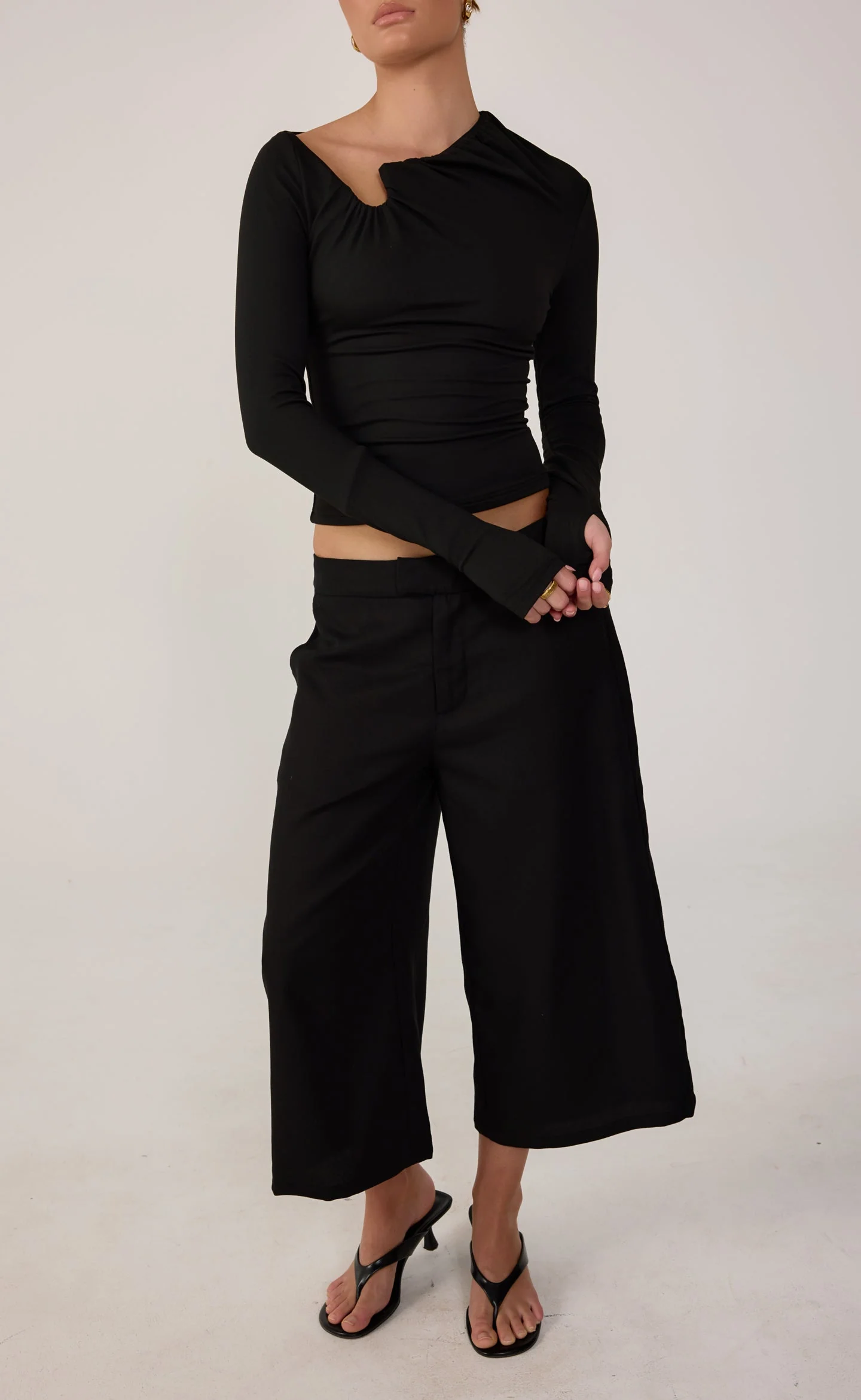 Katia Midi Pants (Black)