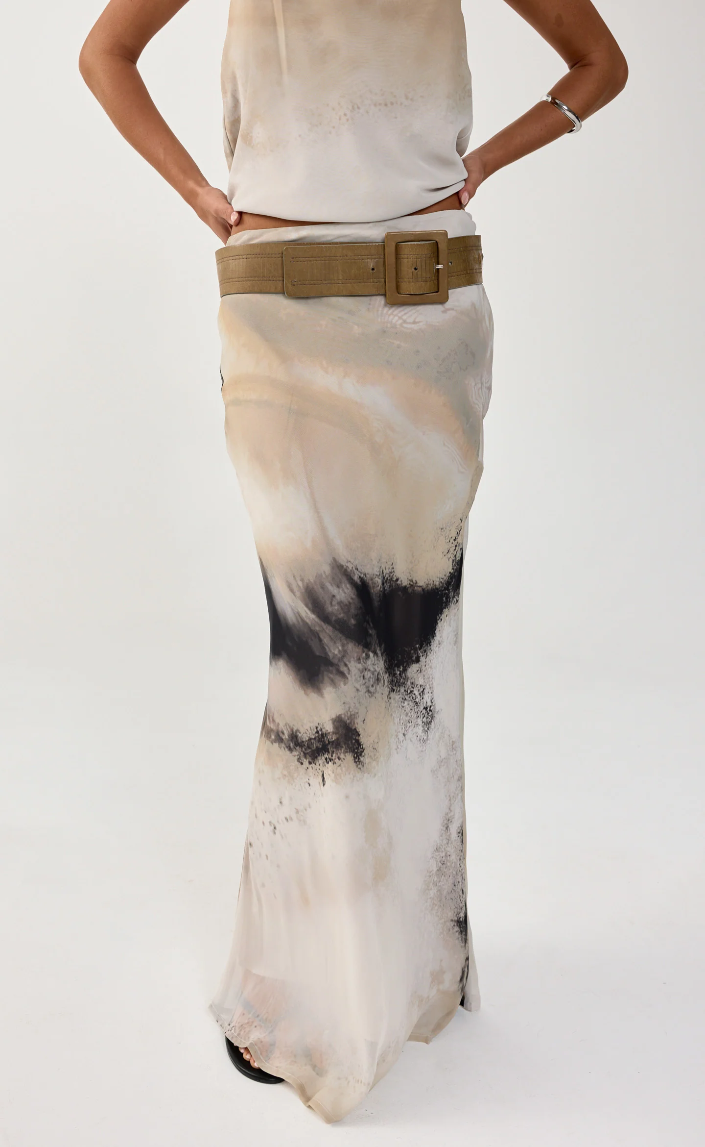 Reeves Maxi Skirt (Luminous)