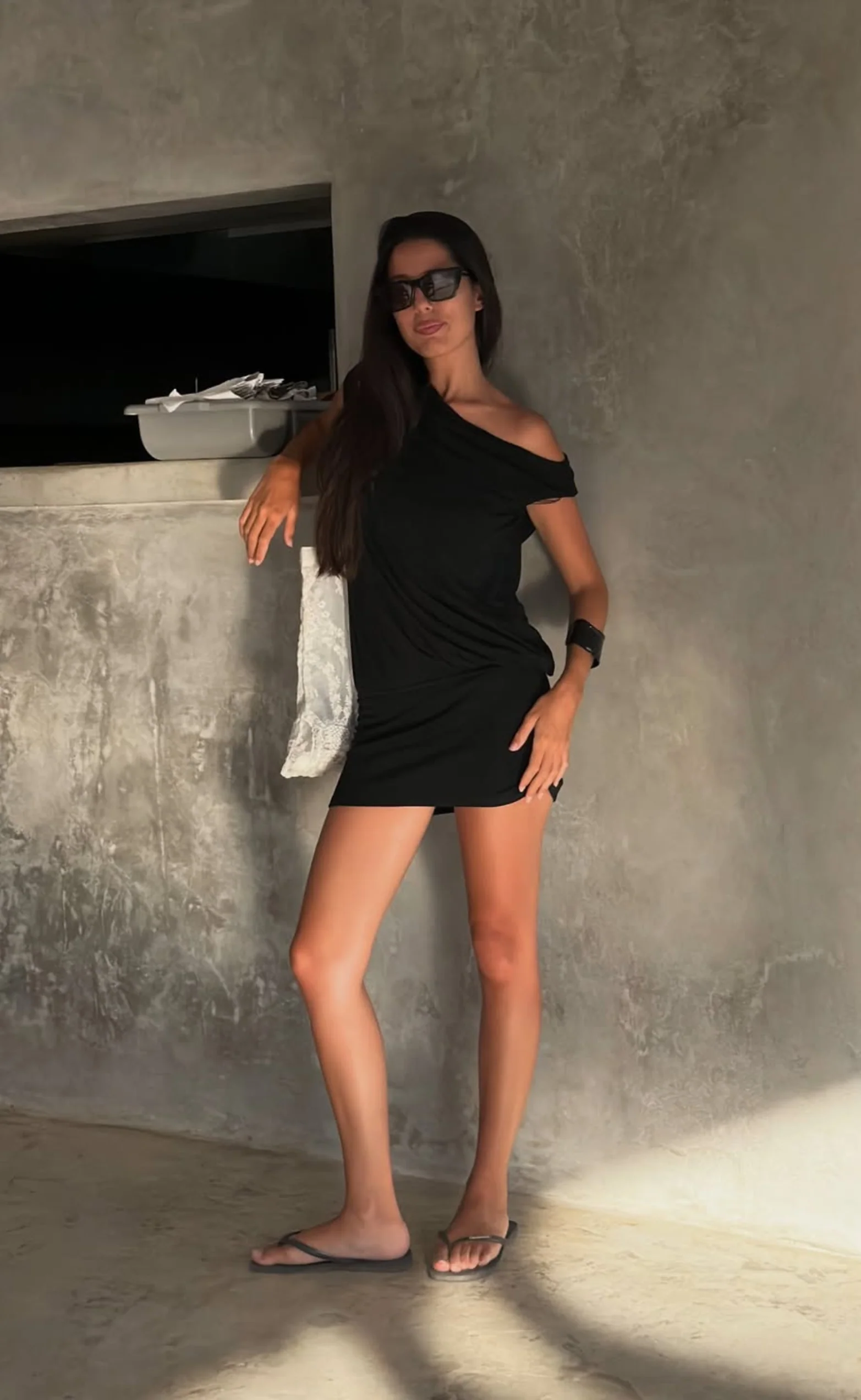 Embry Mini Dress (Black)